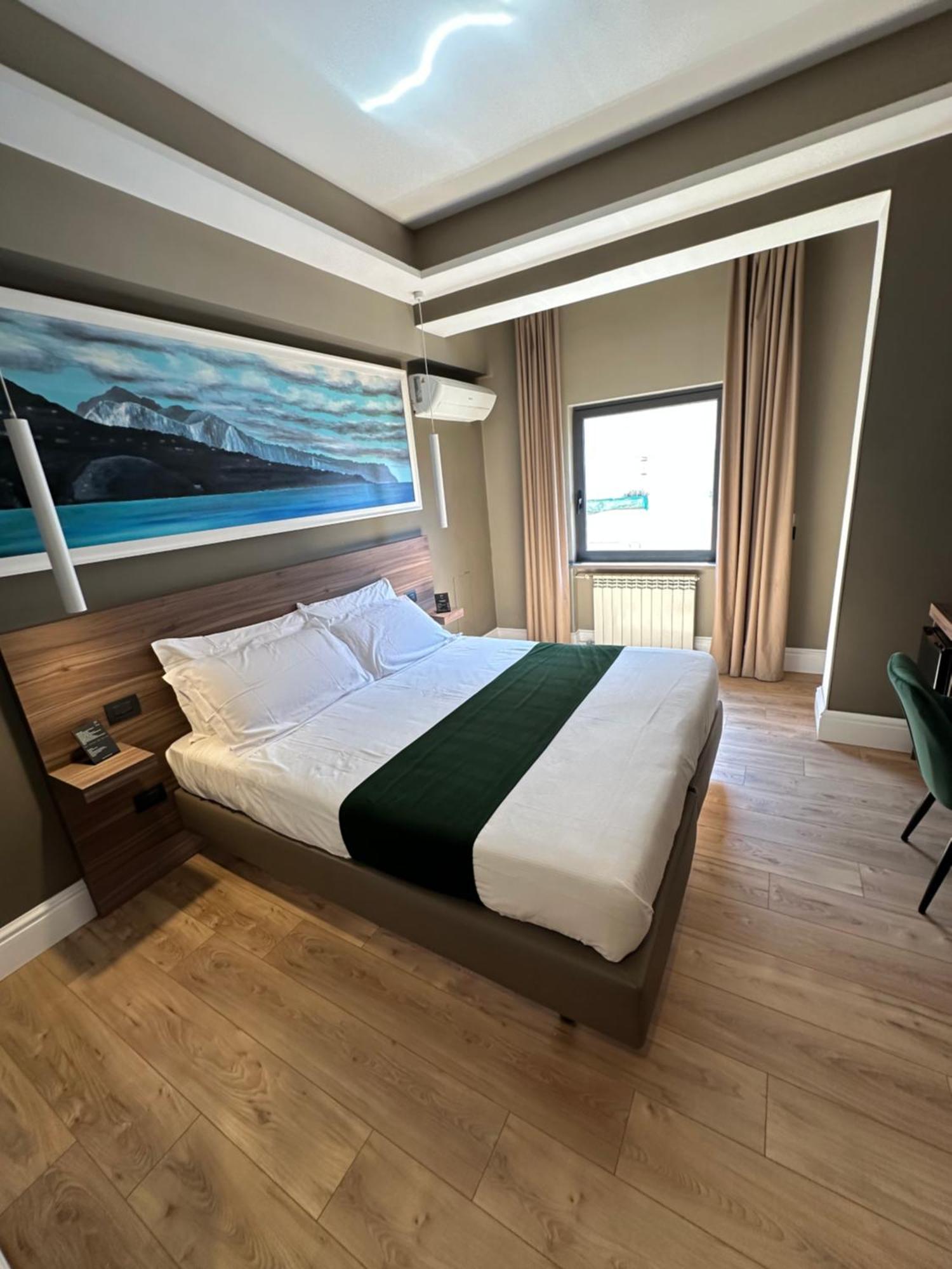 7Th Floor Suite Napoli Bagian luar foto